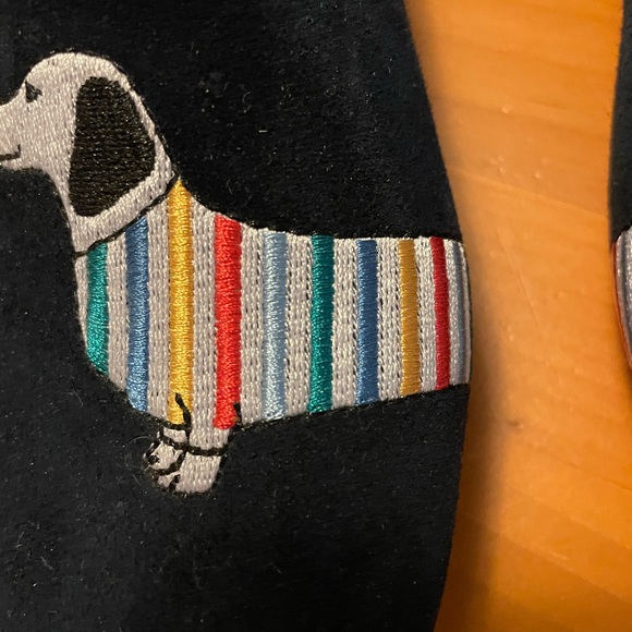 Ladies Talbot blue suede shoes with dog. - Picture 3 of 10